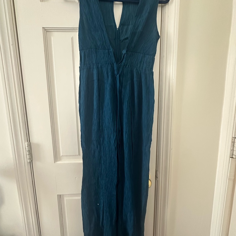 Blue Sleeveless V-Neck Jumpsuit